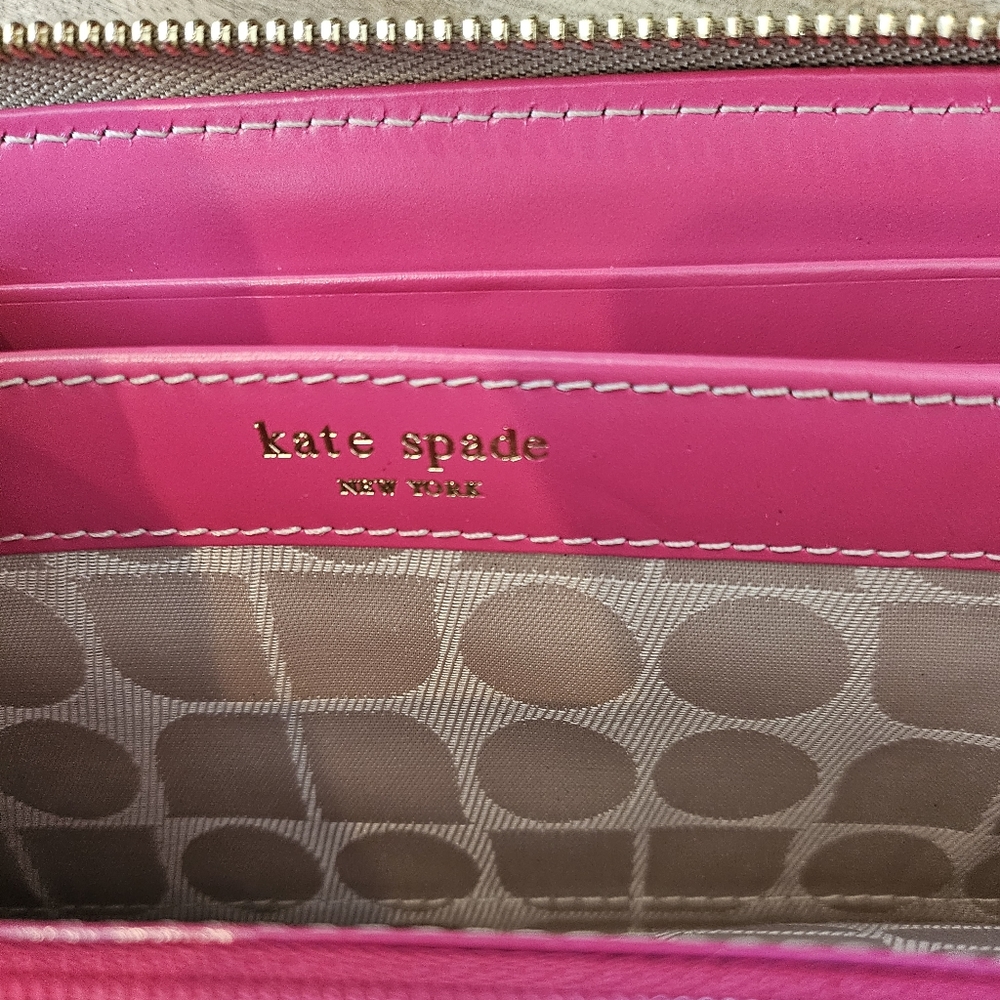 Kate Spade Leather Wallet - Picture 7 of 8